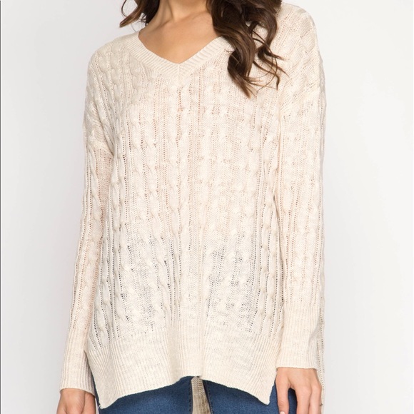 Lattice back cream cable knit sweater - Picture 3 of 7